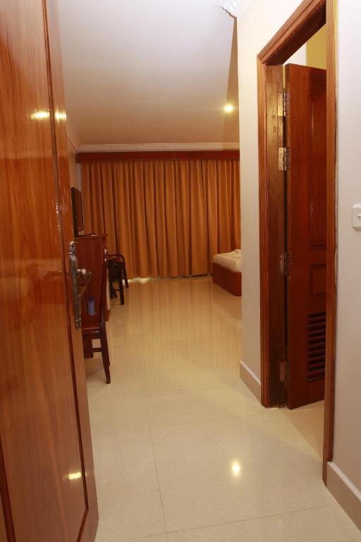 White Beach Hotel Сиханоуквил Екстериор снимка