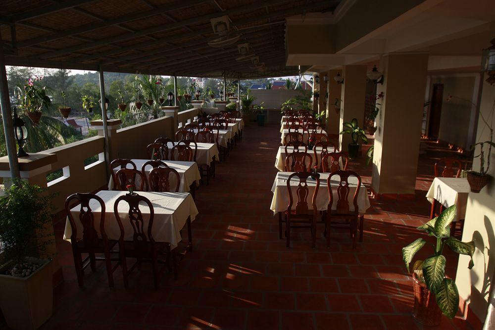 White Beach Hotel Сиханоуквил Екстериор снимка