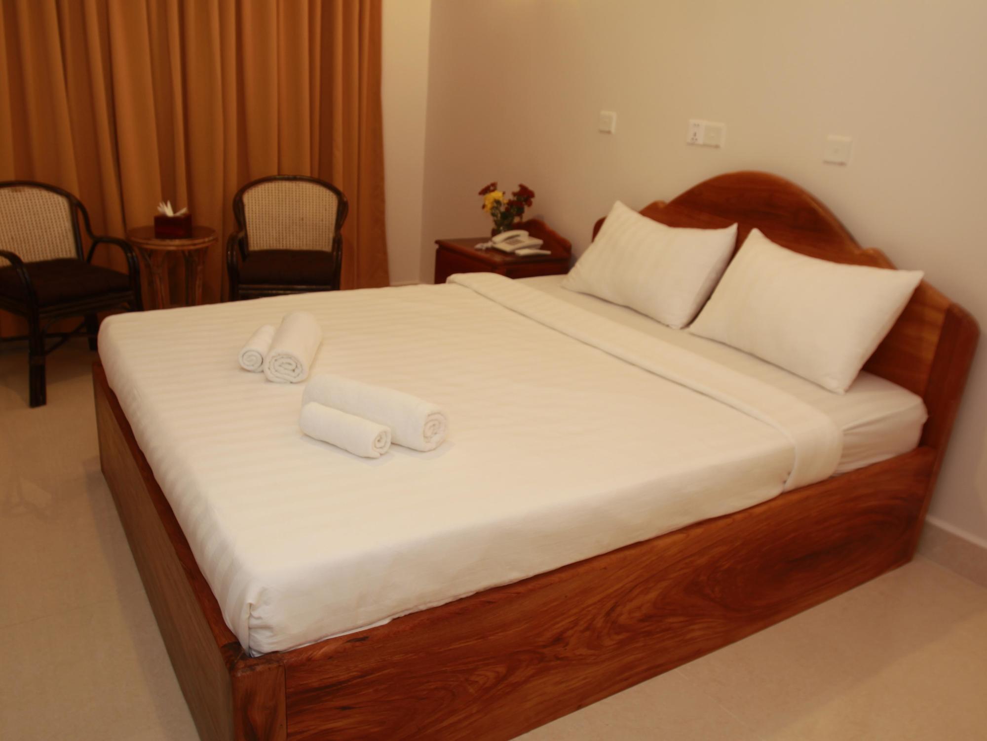 White Beach Hotel Сиханоуквил Екстериор снимка