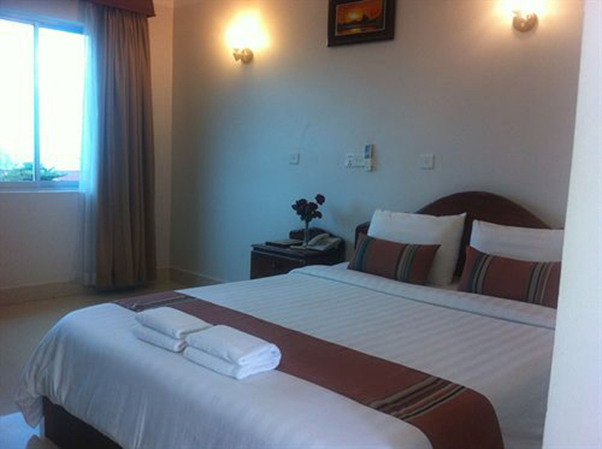 White Beach Hotel Сиханоуквил Екстериор снимка